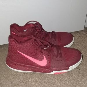 Nike Kyrie Irving 3's
